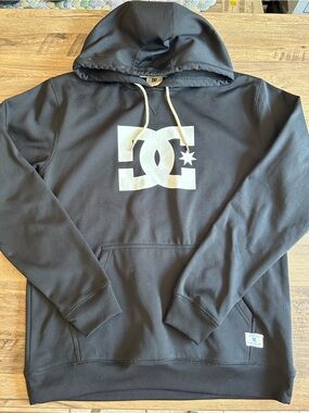 DC Shoes Co Black Star Pullover Hoodie - Men’s Size L